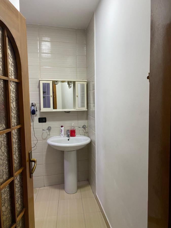 Tirana Apartment White Zewnętrze zdjęcie